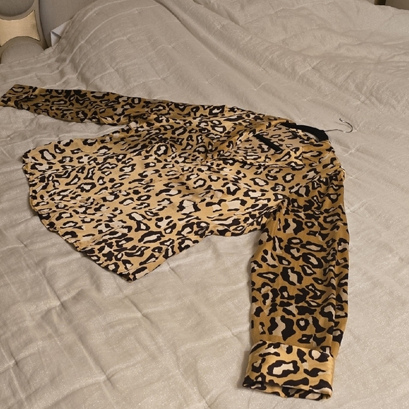 Lafayette 148 New York Black and Cream Long Sleeve Button Down Shirt - Picture 7 of 14